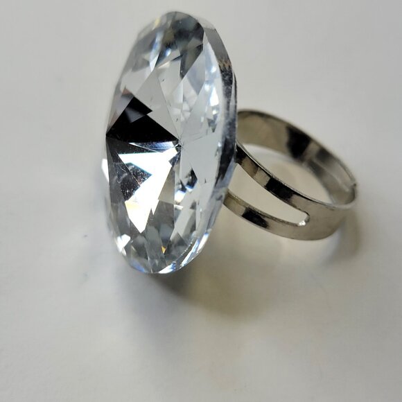 Huge Crystal Fashion Stretch Ring, Large Statement Crystal Ring,Cocktail Ring - Picture 4 of 8